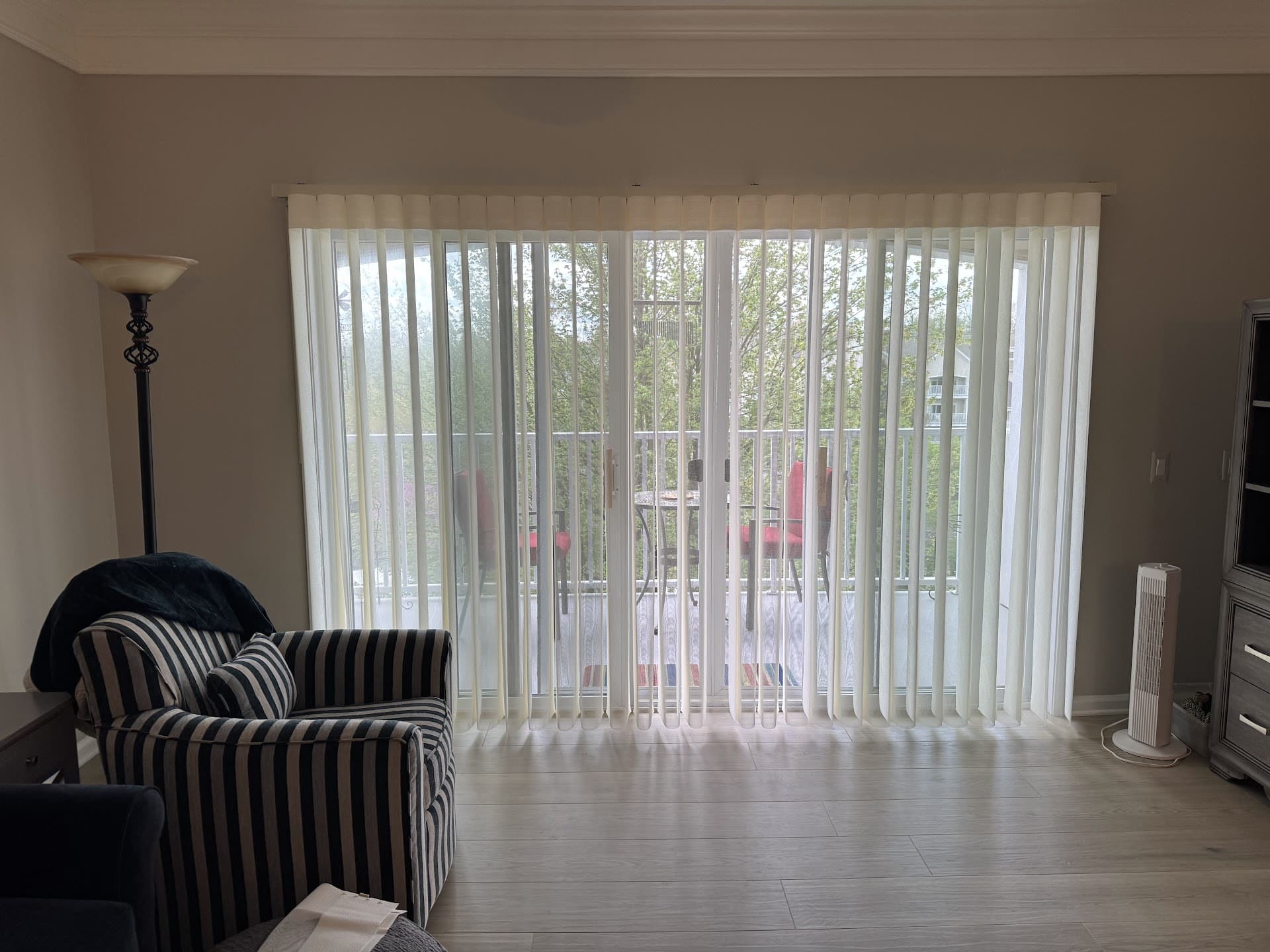Motorized smart drapes in a living room in Franklin Township, Sussex County, New Jersey